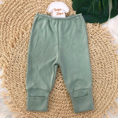 Kit 3 Calças - Florido off e verde, verde e verde corações